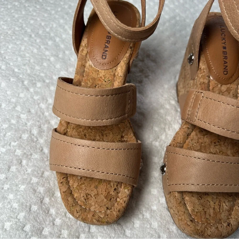 Lucky Brand Women's Valintina Wedge Sandal